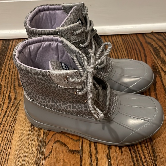 SPERRY NWT boots - Picture 2 of 5